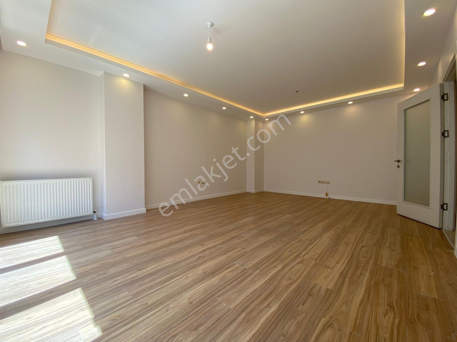 Adatepe Bağdat Cad. Mesa Avm Yakını 5 Yaş Binada Kapalı Garajlı — fotoğraf 3