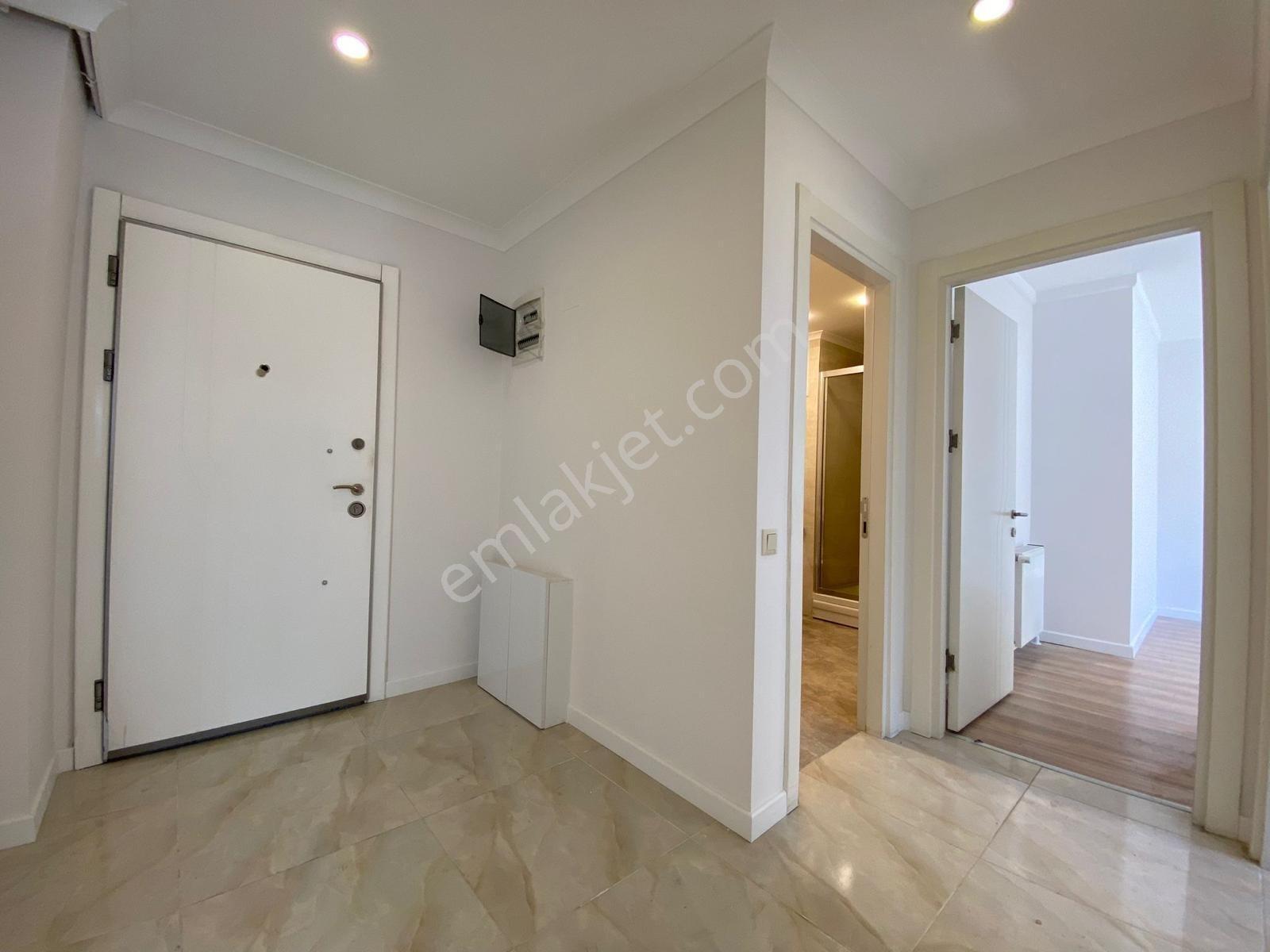 Adatepe Bağdat Cad. Mesa Avm Yakını 5 Yaş Binada Kapalı Garajlı — fotoğraf 8
