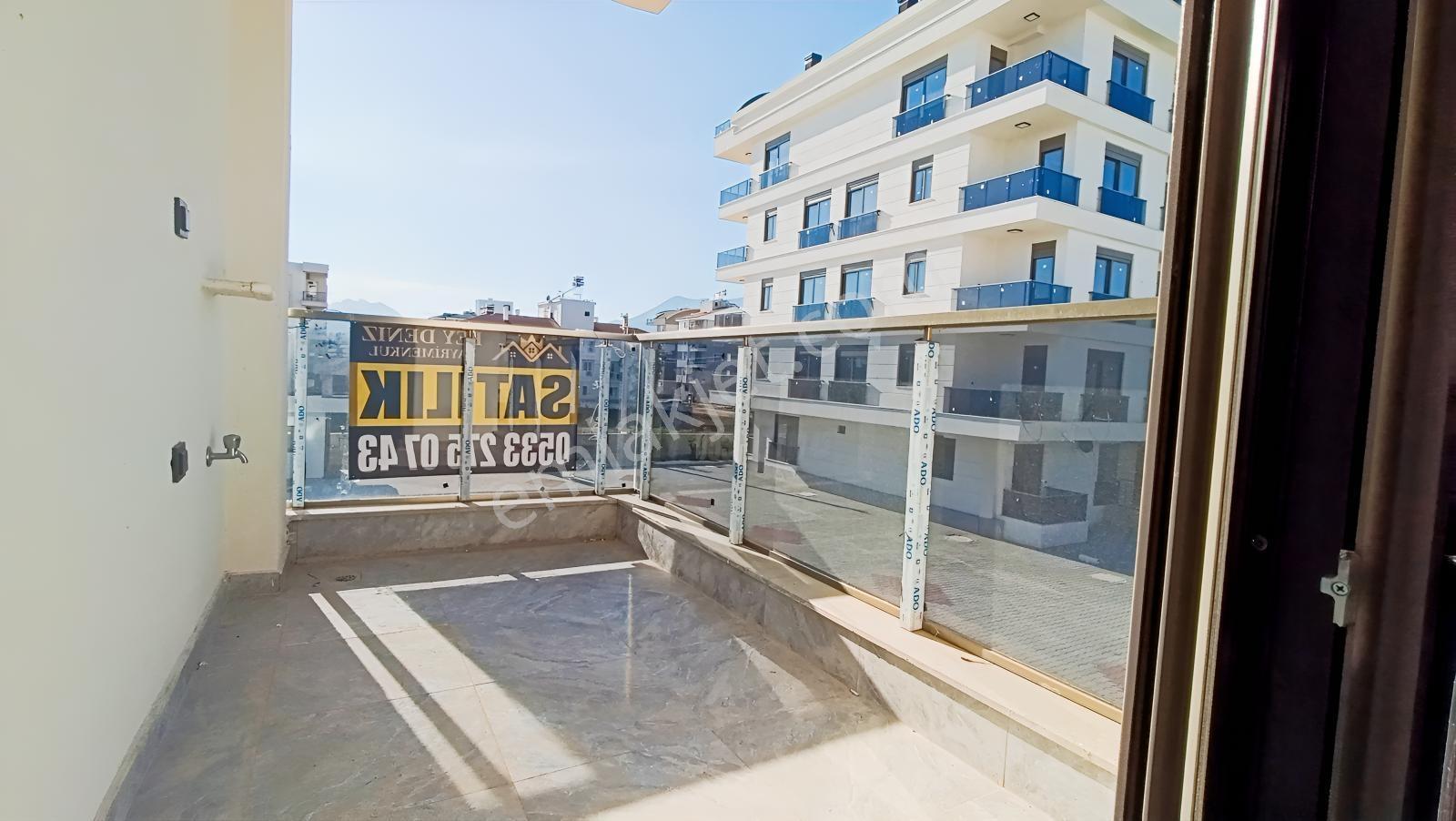 Döşemealtı Yığmalarda 2+1 Havuzlu Sitede — fotoğraf 9