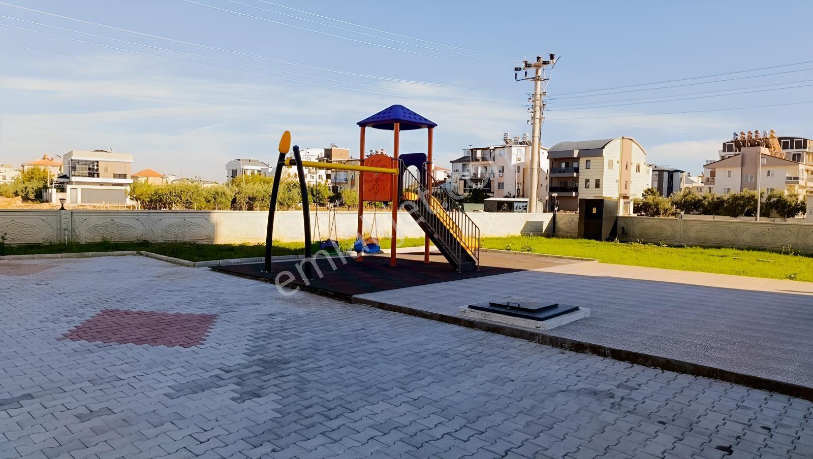 Döşemealtı Yığmalarda 2+1 Havuzlu Sitede — fotoğraf 28