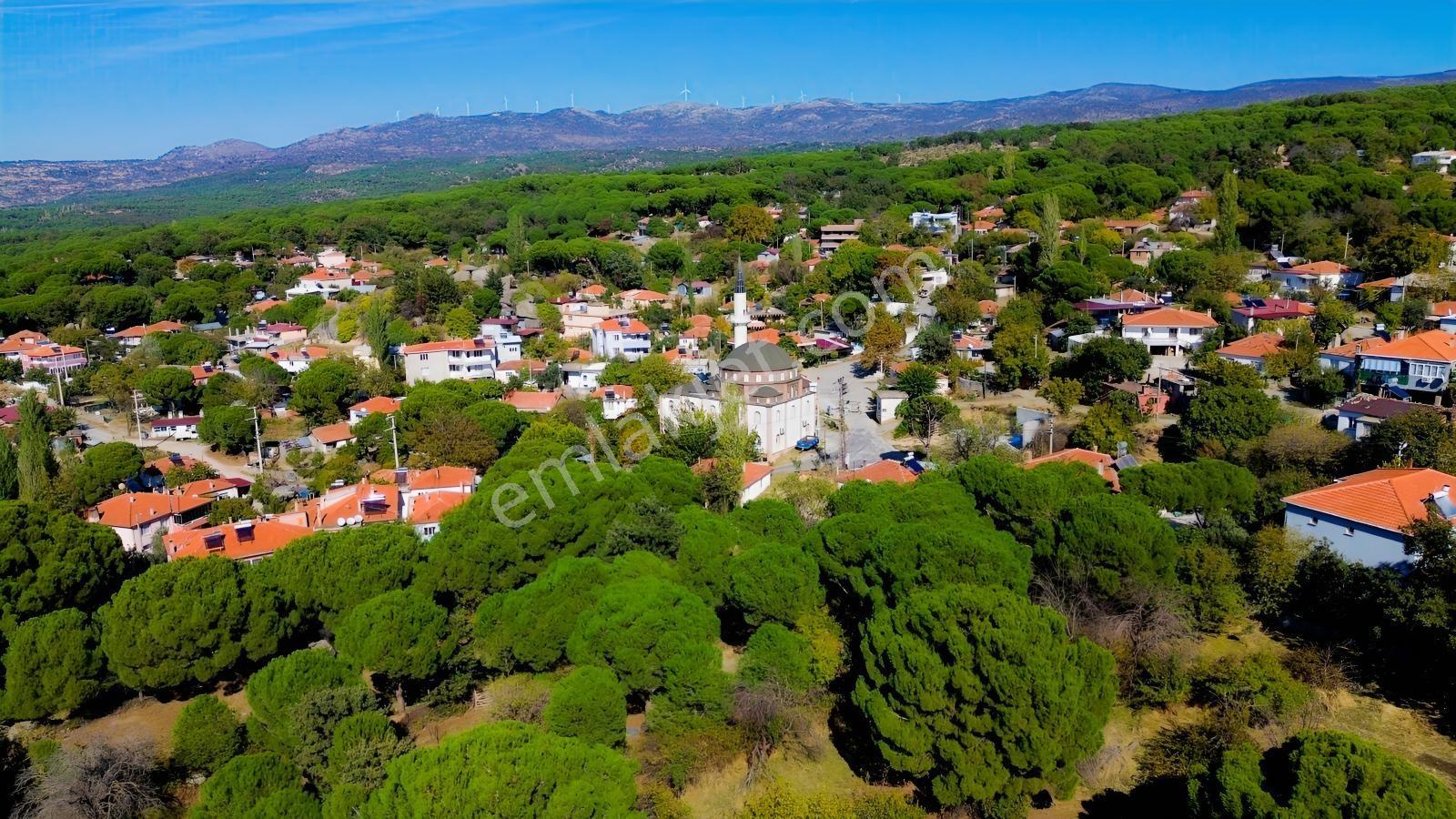 Bergama Kıranlı Mah.'de 4.640m2 Satılık Tarla Elma Bahçesi — fotoğraf 33
