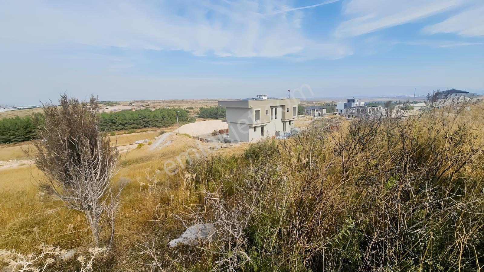 Seyrek Villakent'te Satılık Trıblex İkiz Villa İmarlı Arsa — fotoğraf 3