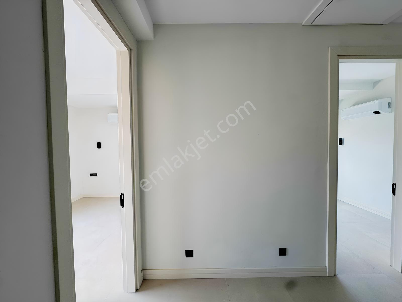 Yiğit Gayrimenkul'den Çiftlikköy'de Deniz Manzaralı Sıfır Villa — fotoğraf 17
