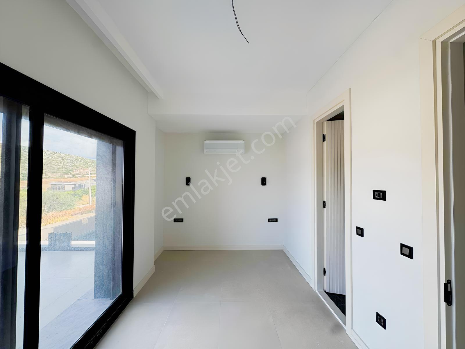 Yiğit Gayrimenkul'den Çiftlikköy'de Deniz Manzaralı Sıfır Villa — fotoğraf 19