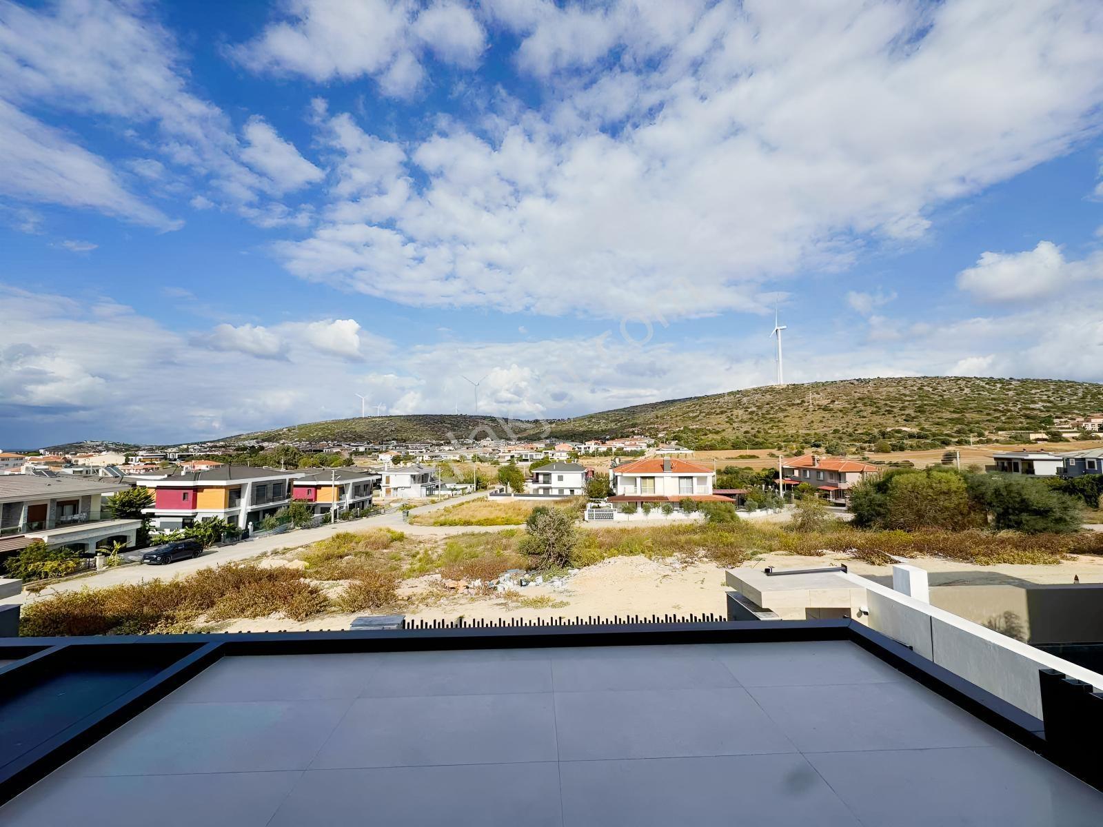 Yiğit Gayrimenkul'den Çiftlikköy'de Deniz Manzaralı Sıfır Villa — fotoğraf 24