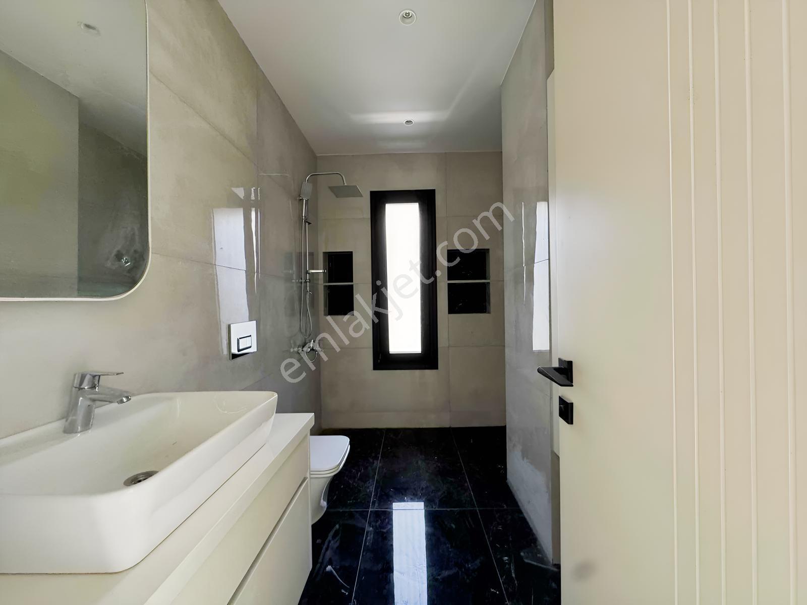 Yiğit Gayrimenkul'den Çiftlikköy'de Deniz Manzaralı Sıfır Villa — fotoğraf 32
