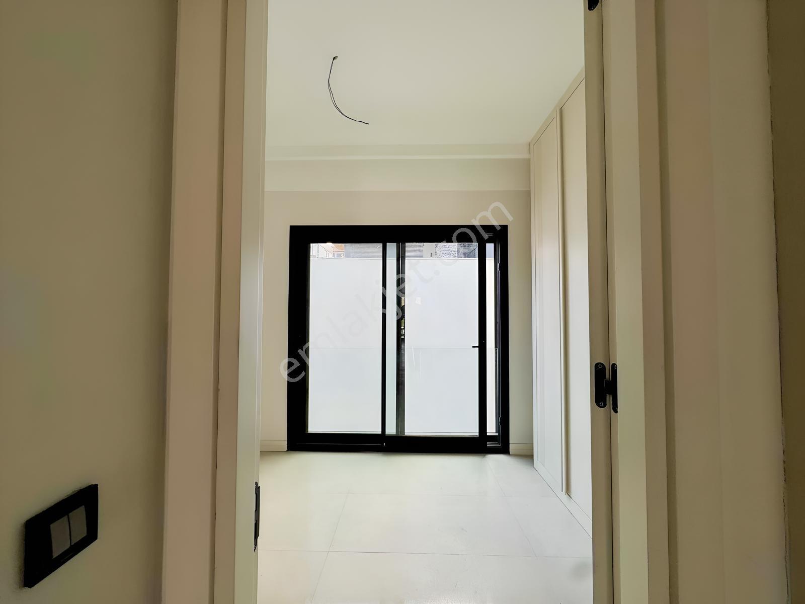 Yiğit Gayrimenkul'den Çiftlikköy'de Deniz Manzaralı Sıfır Villa — fotoğraf 33