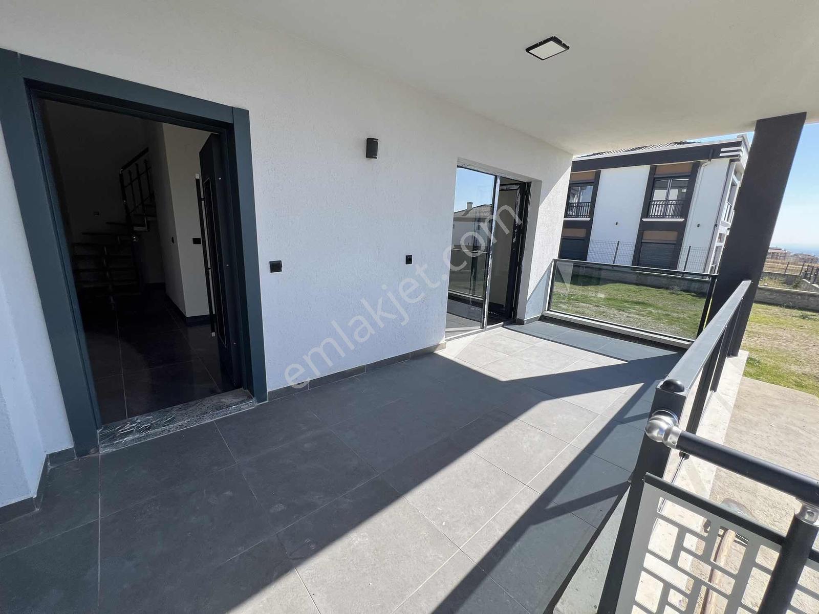Cumhuriyet Mahallesinde Site İçinde Müstakil Villa — fotoğraf 10