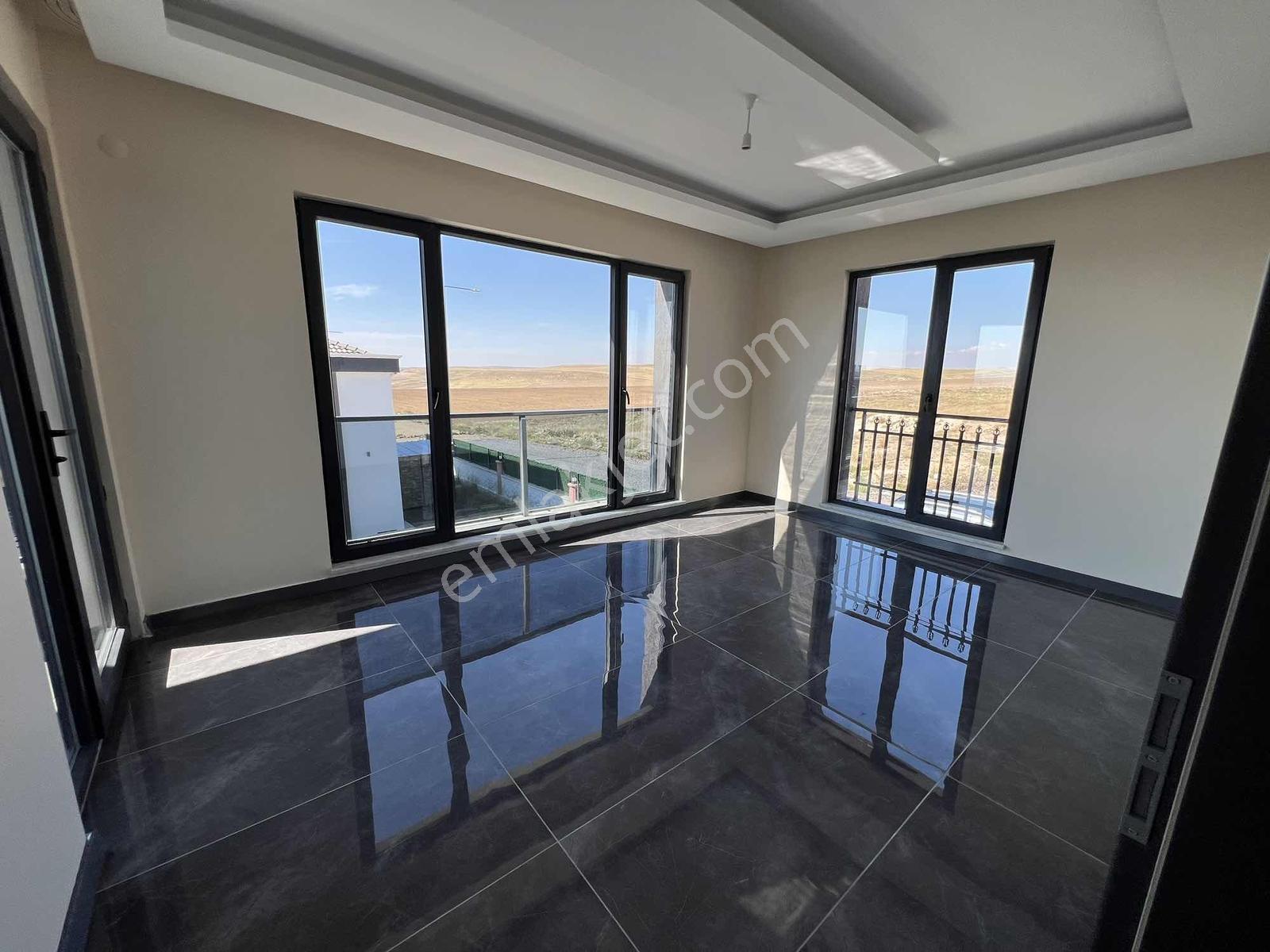 Cumhuriyet Mahallesinde Site İçinde Müstakil Villa — fotoğraf 17