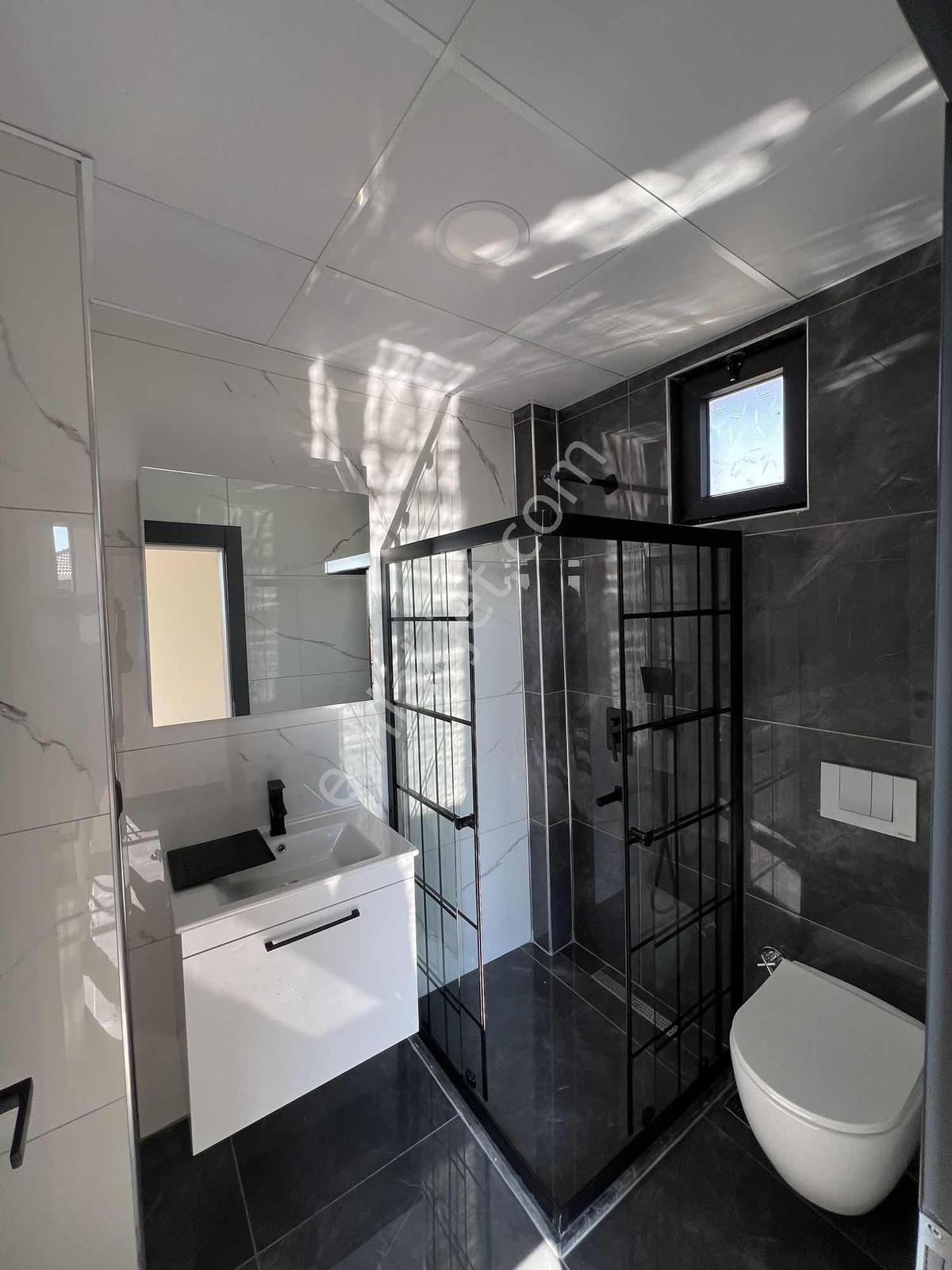 Cumhuriyet Mahallesinde Site İçinde Müstakil Villa — fotoğraf 31