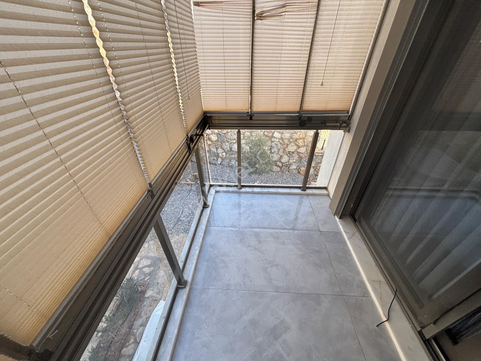 Akbük’te Full Deniz Manzaralı Havuzlu Sitede Satılık Eşyalı 2+1 Daire — fotoğraf 28