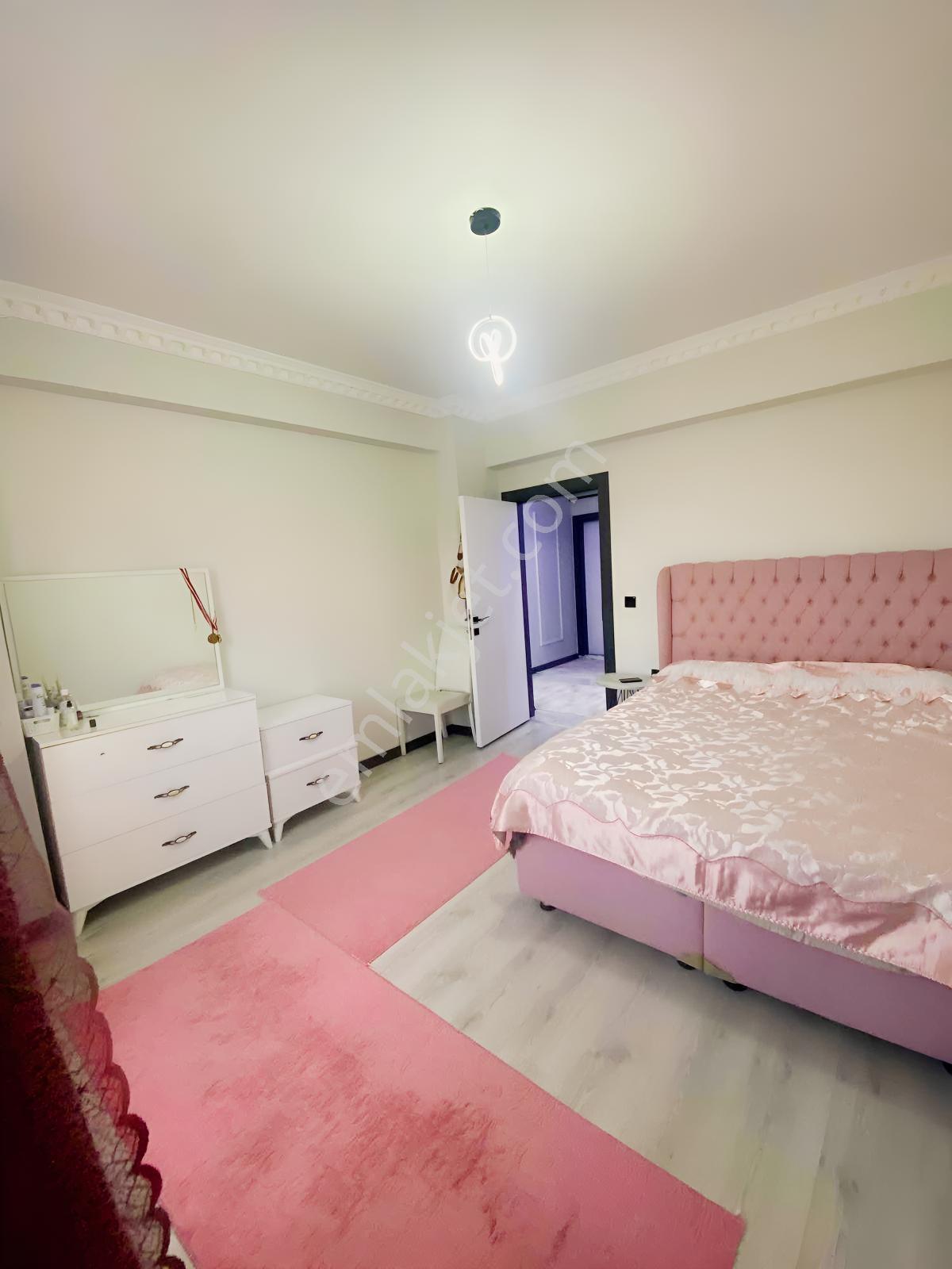 Yenişehir Emniyet Karşısı Arakat Güney Kiracılı Satılık 2+1 — fotoğraf 8