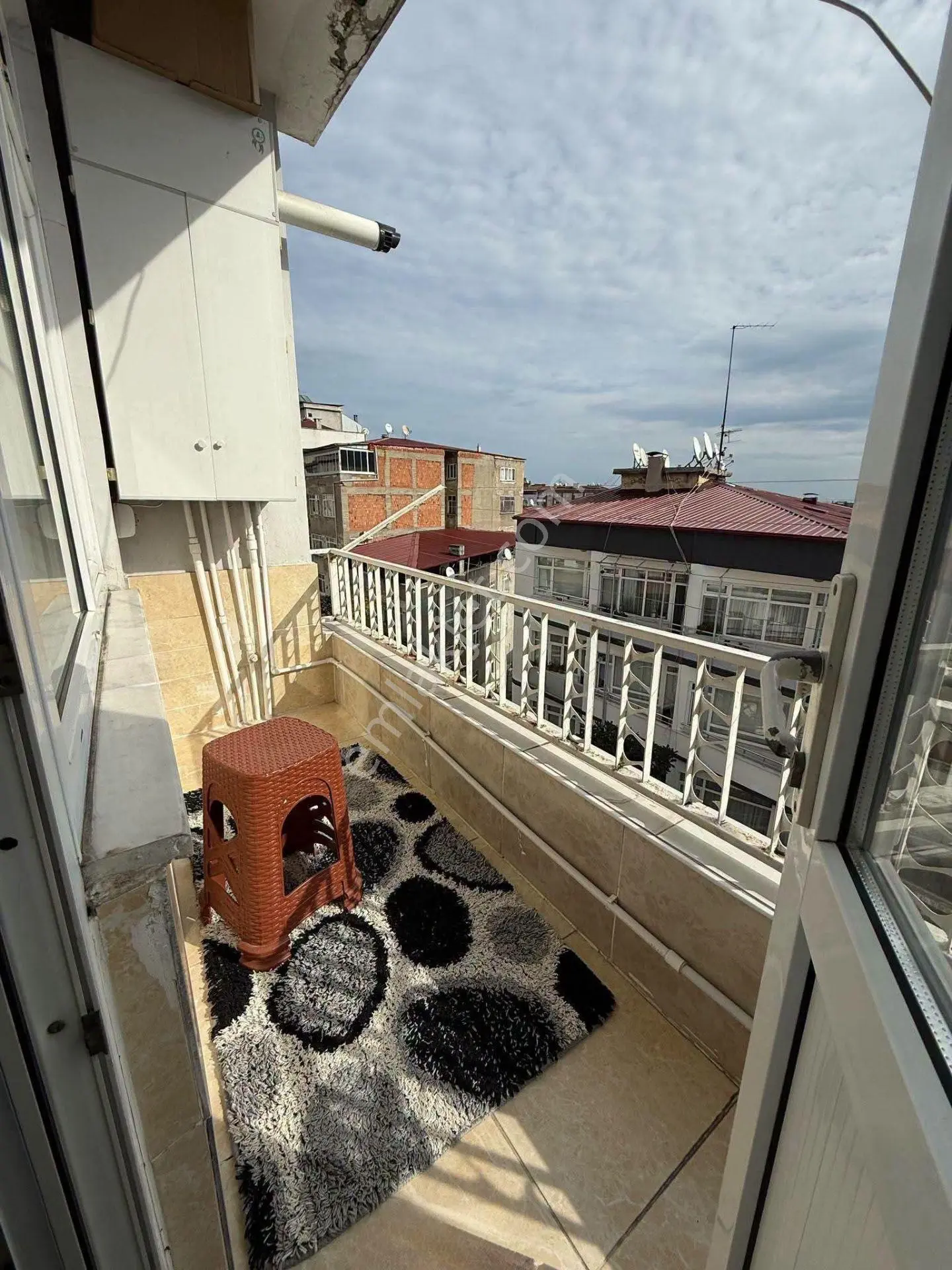 Samsun İlkadım Reşadiye Mahallesi'nde Masrafsız 5.kat 2+1 Satılık Daire — fotoğraf 3