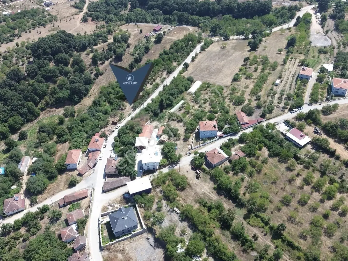 Limax'tan Şehir Merkezine Yakın, Doğa İle İç İçe Müstakil Arsa — fotoğraf 5