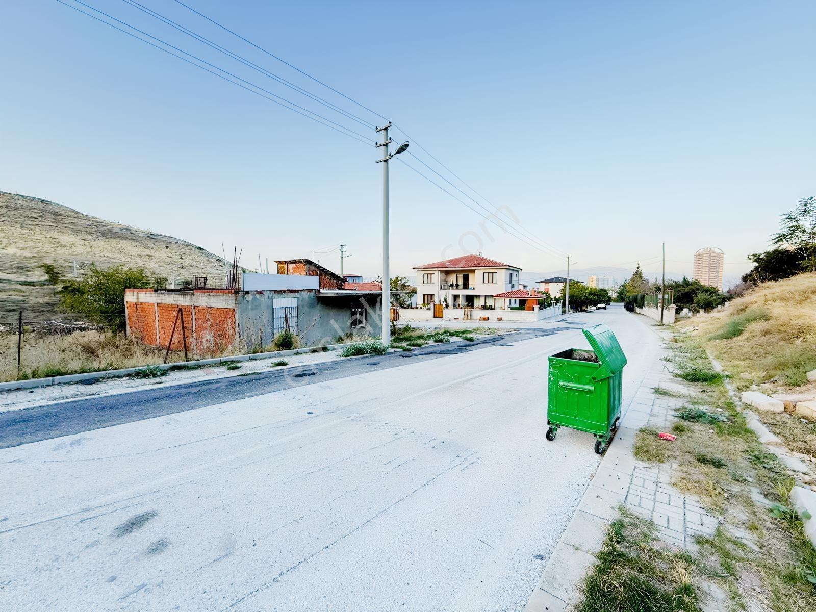 Yatırımlüx'den Kayalar Mh Sinpaş Arkası 292 M2 Arsa — fotoğraf 5