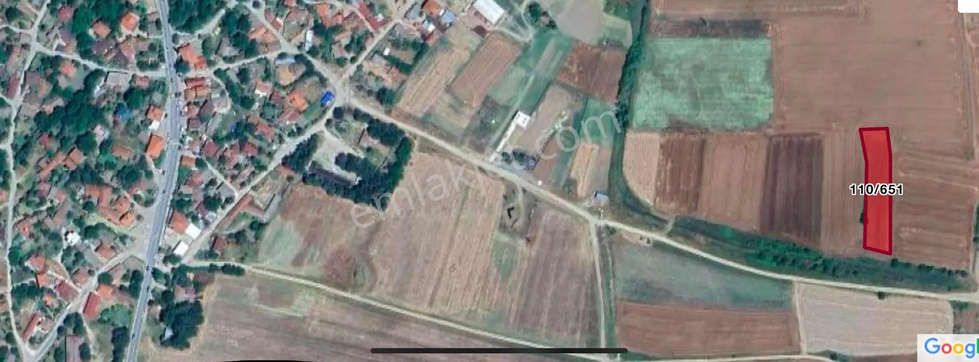 Bağ Ve Çiftlik İçin Uygun Önünde 70 M Eninde Yol Ayrılmış Tarla — fotoğraf 2