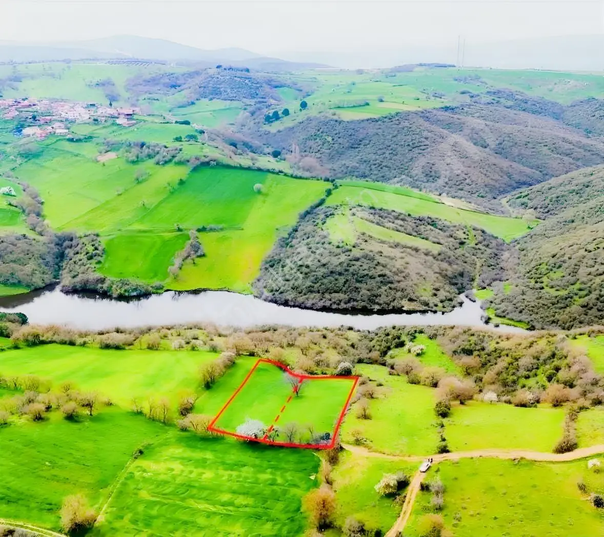 Balcity-balıkesir Dereköyde Gölet Manzaralı 2 Parsel 3.586 M² — fotoğraf 14