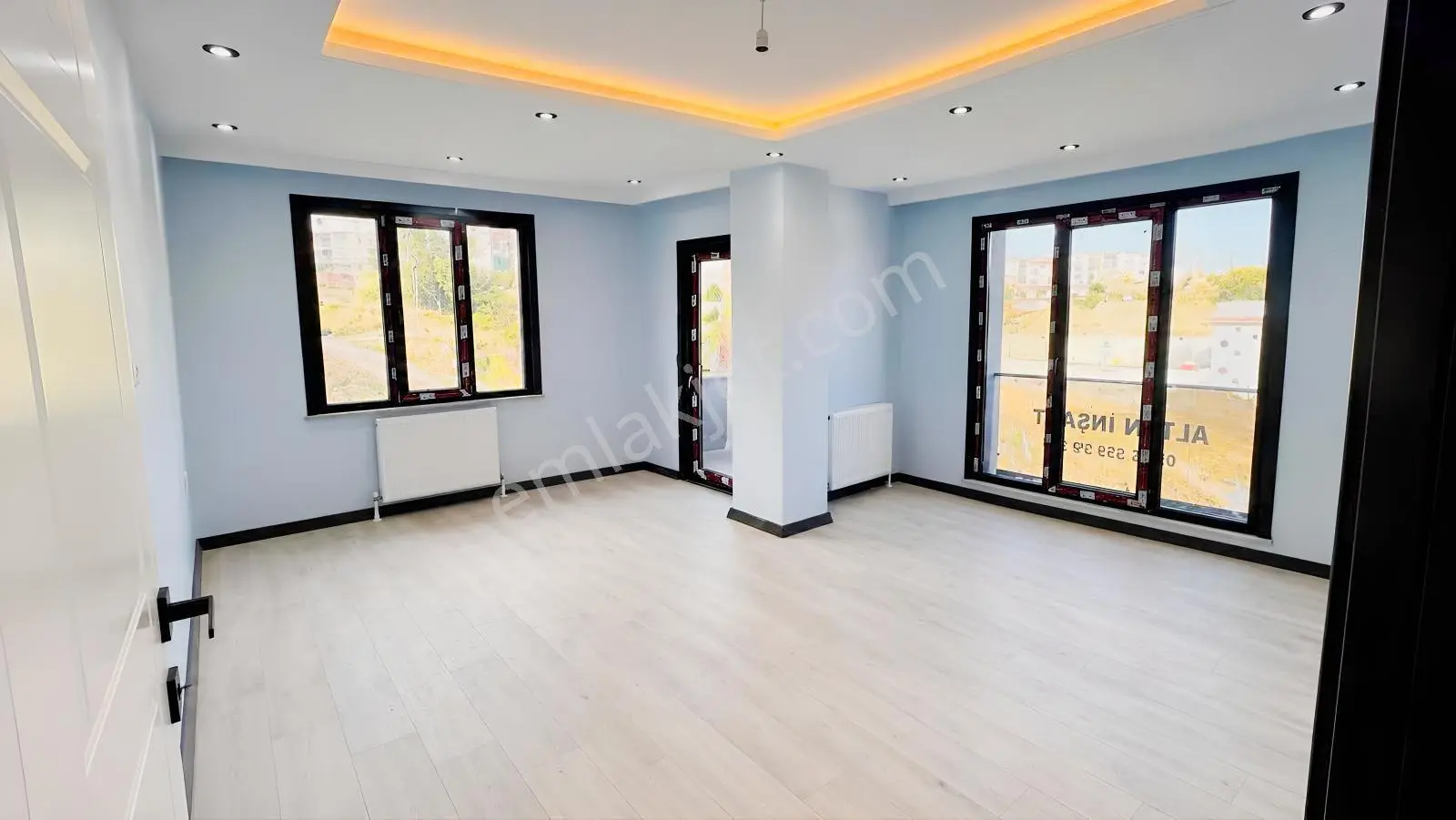 Arnavutköyde Ara Kat 2+1 Satılık Daire — fotoğraf 4