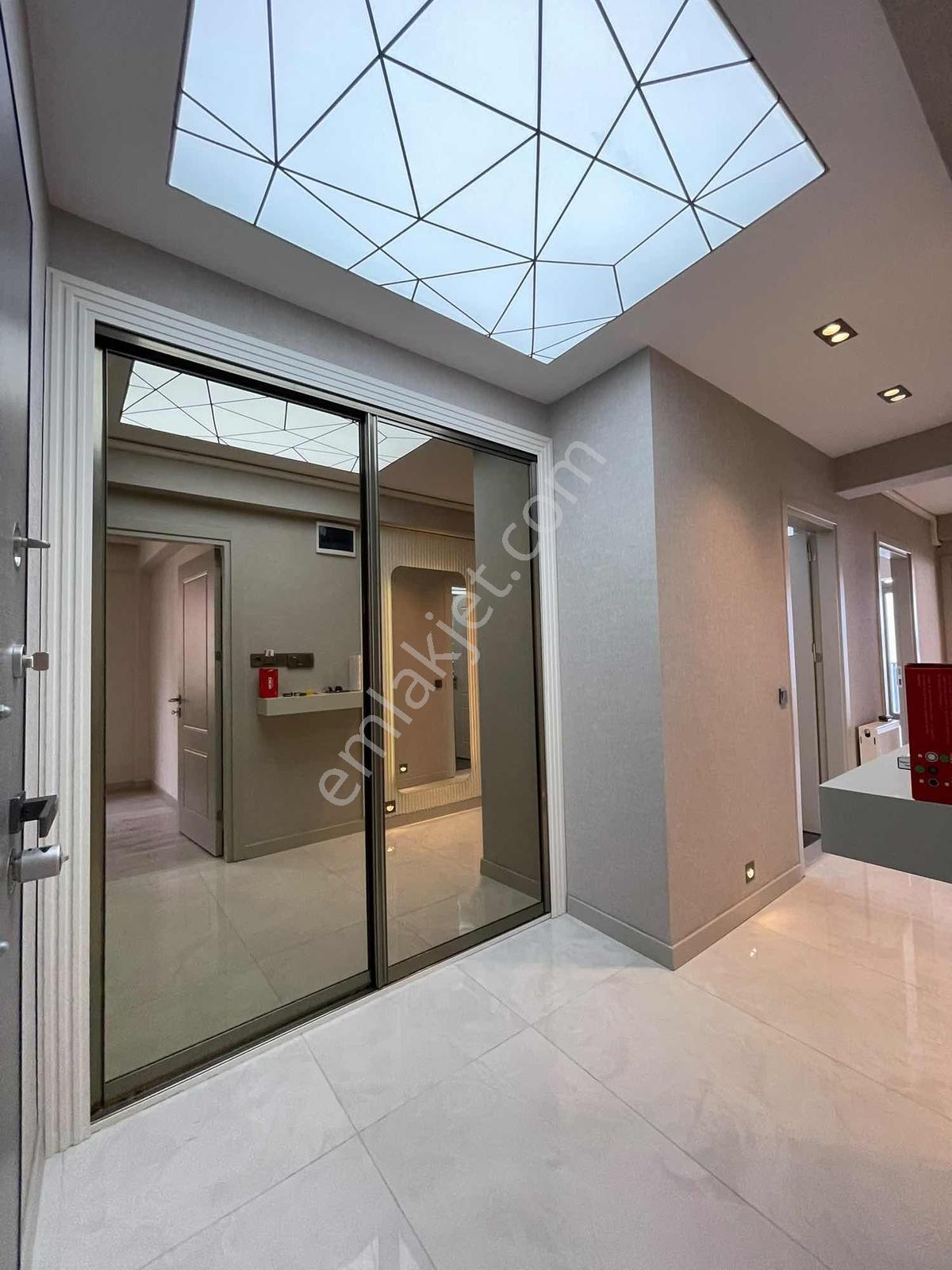 Yeşilyurt Sevgi Yolunda , 3+1 120m² , Ara Kat , Ful Dekorlu — fotoğraf 32