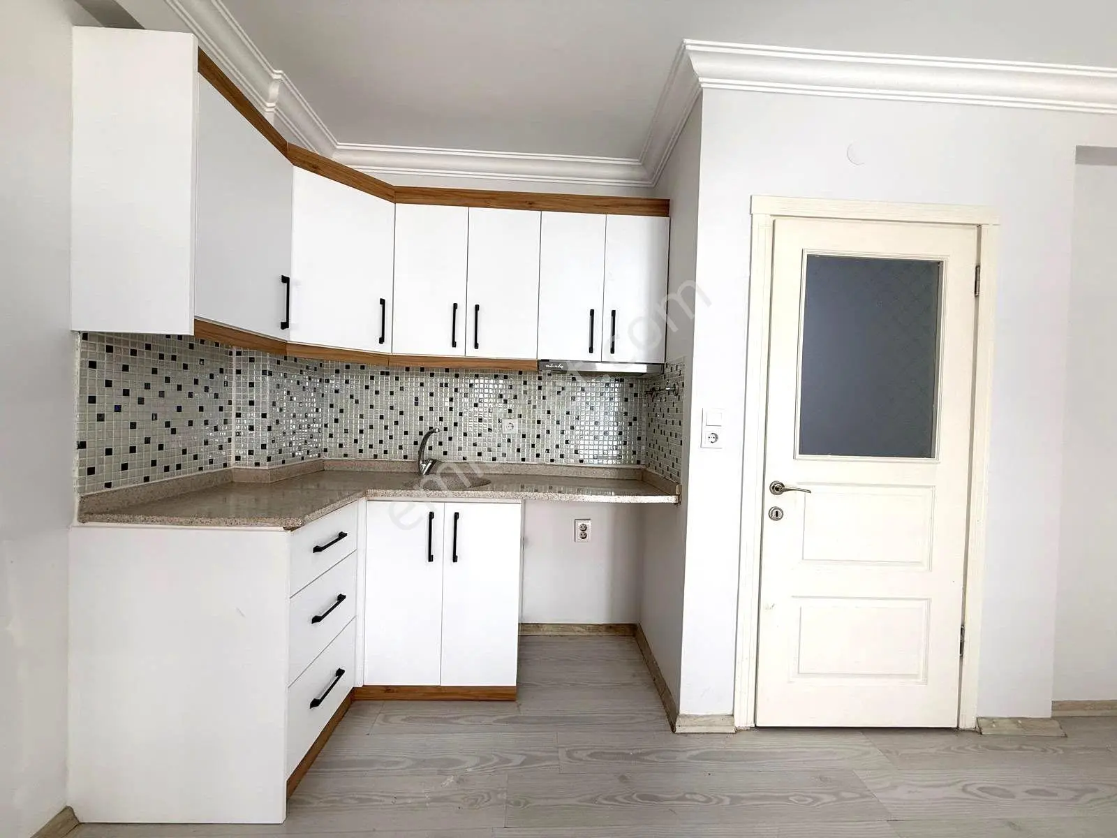 𝄞melodi'den İstenen Konum Cemil Temel'de Fiyatı Yatırımlık Ön Cephe Avm-denize Yakın 2+1 Daire — fotoğraf 22