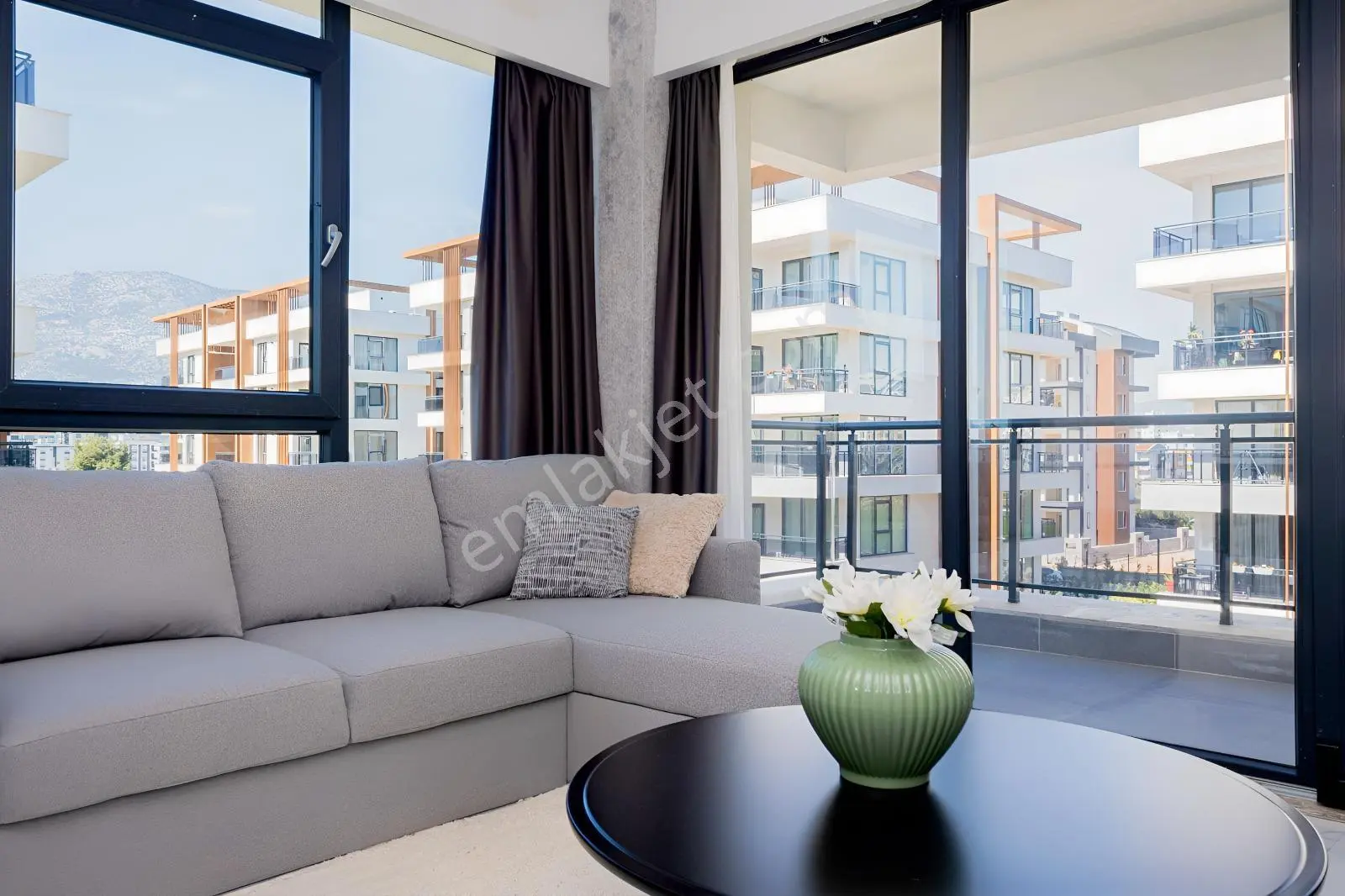 Ful Kredi İmkanı / 65 M2 Geniş Daire / Havuzlu Sitede, — fotoğraf 15