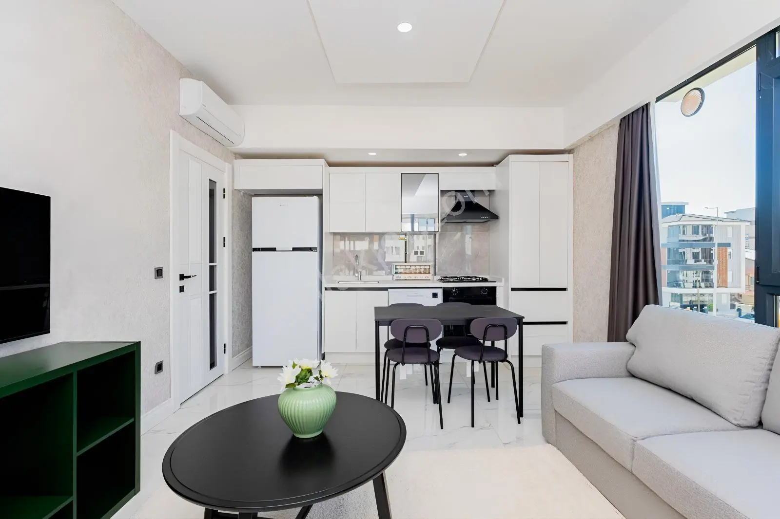 Ful Kredi İmkanı / 65 M2 Geniş Daire / Havuzlu Sitede, — fotoğraf 18