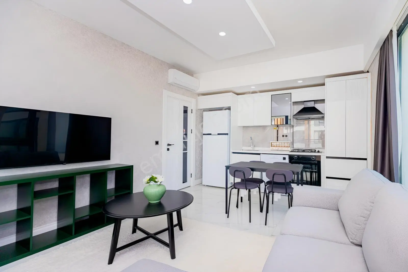 Ful Kredi İmkanı / 65 M2 Geniş Daire / Havuzlu Sitede, — fotoğraf 28