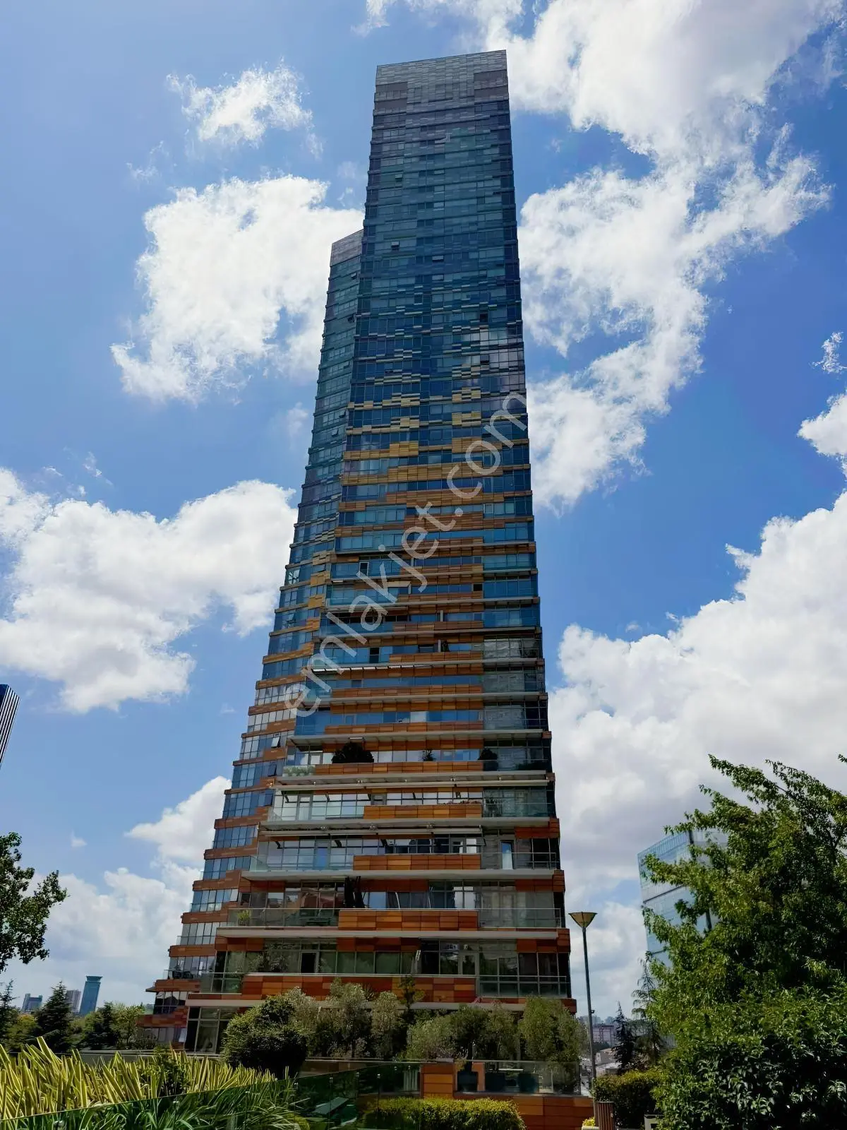 Varyap Merıdıan'De Deniz Manzaralı 3 Cepheli 200 M2 Satılık 3+1