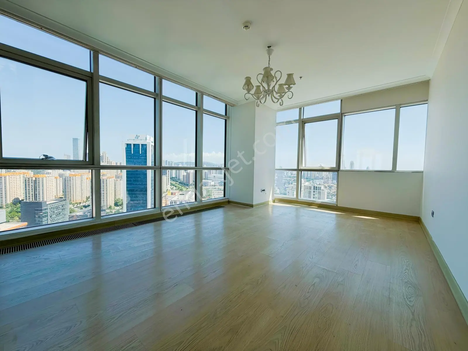 Varyap Merıdıan'de Deniz Manzaralı 3 Cepheli 200 M2 Satılık 3+1 — fotoğraf 17