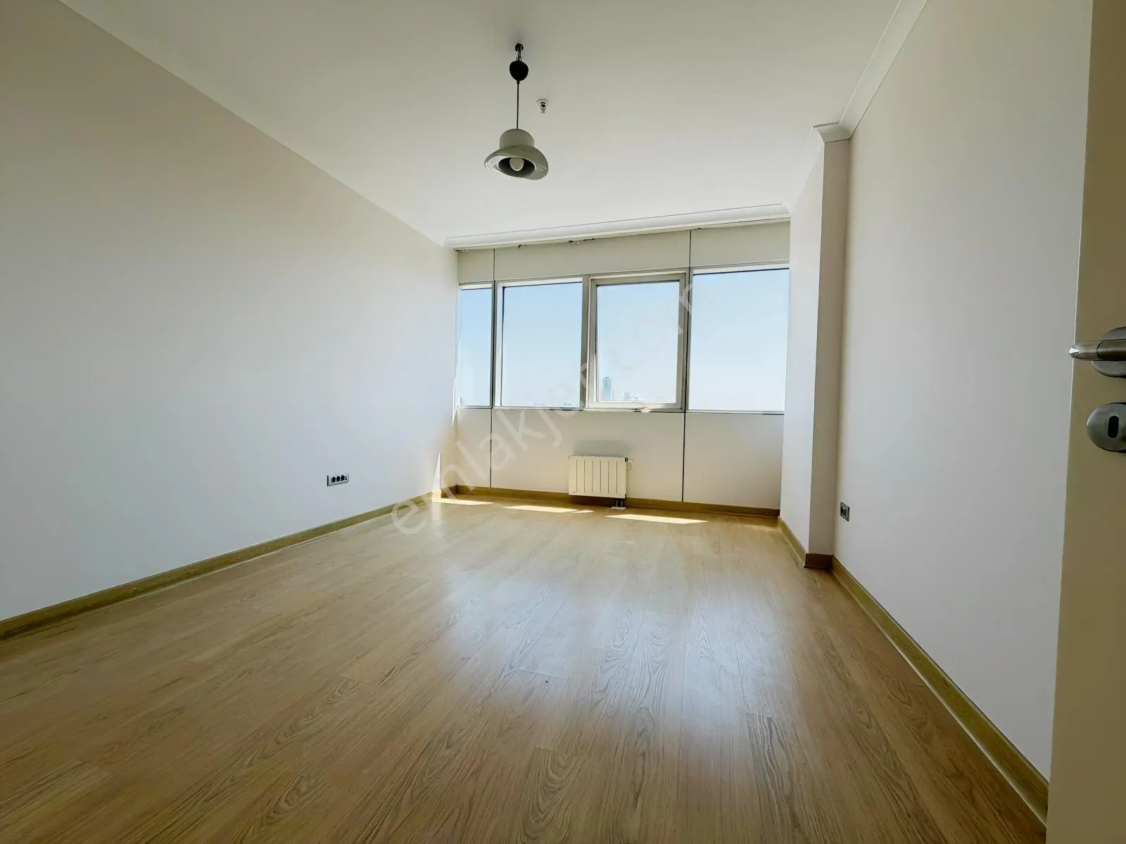 Varyap Merıdıan'de Deniz Manzaralı 3 Cepheli 200 M2 Satılık 3+1 — fotoğraf 19