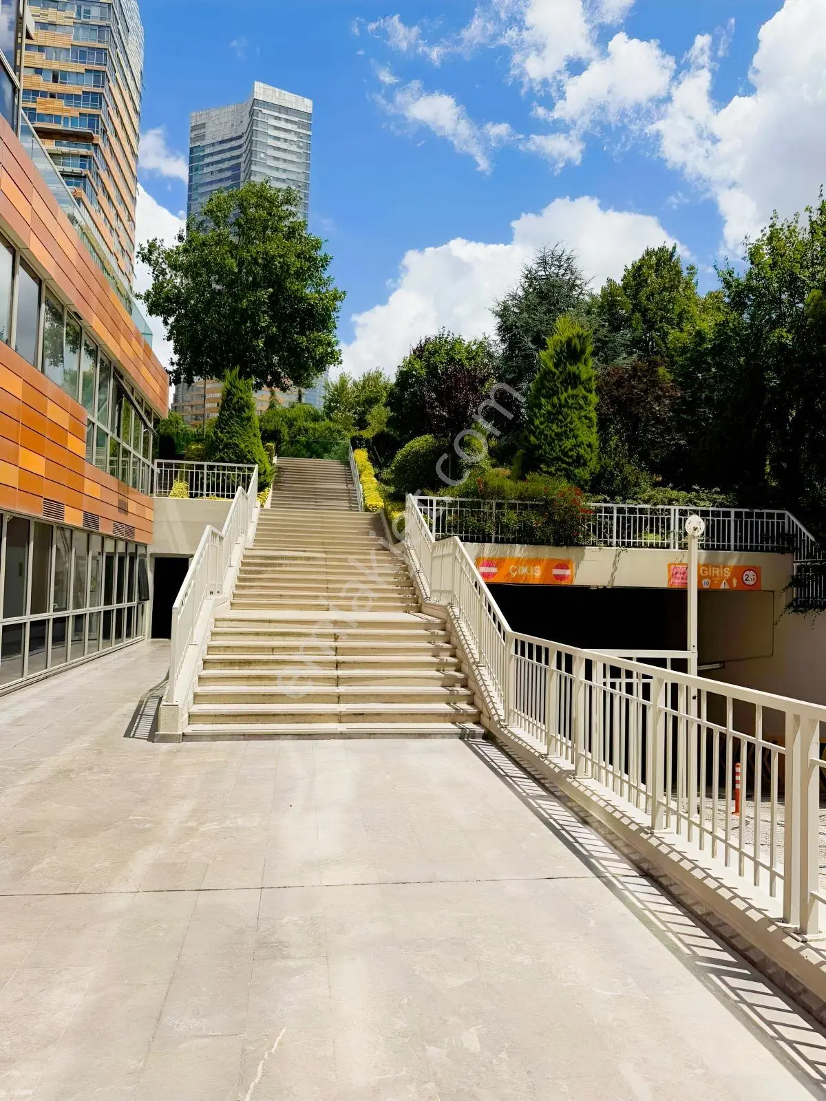 Varyap Merıdıan'de Deniz Manzaralı 3 Cepheli 200 M2 Satılık 3+1 — fotoğraf 38