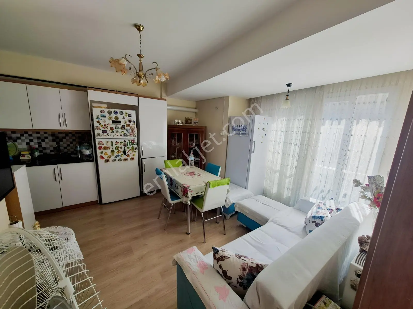 Yeşilyurt Şükrü Karaduman Cad. Üzerinde Satılık Lüks 1+1 Arakat — fotoğraf 3