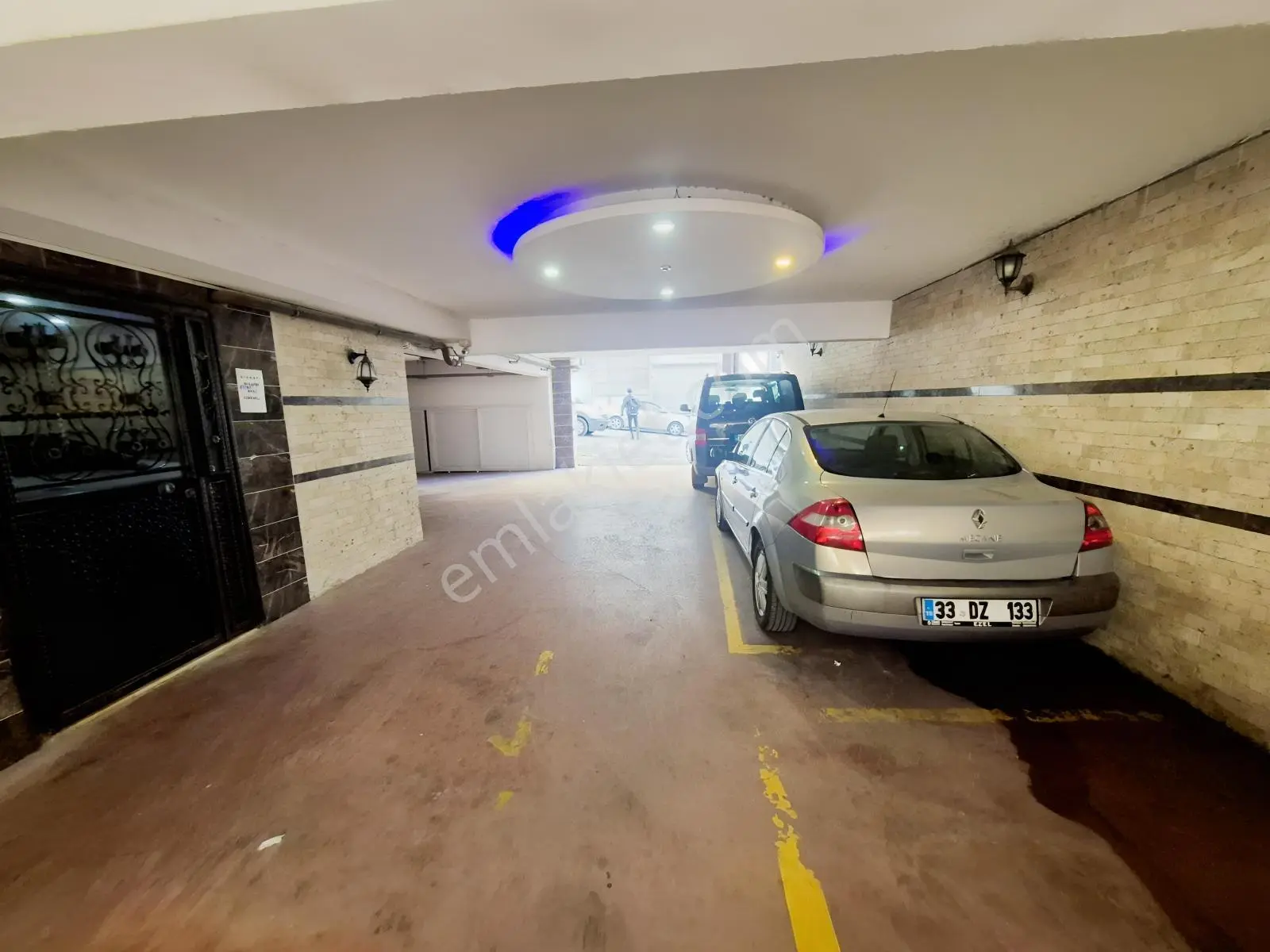 Yeşilyurt Şükrü Karaduman Cad. Üzerinde Satılık Lüks 1+1 Arakat — fotoğraf 16