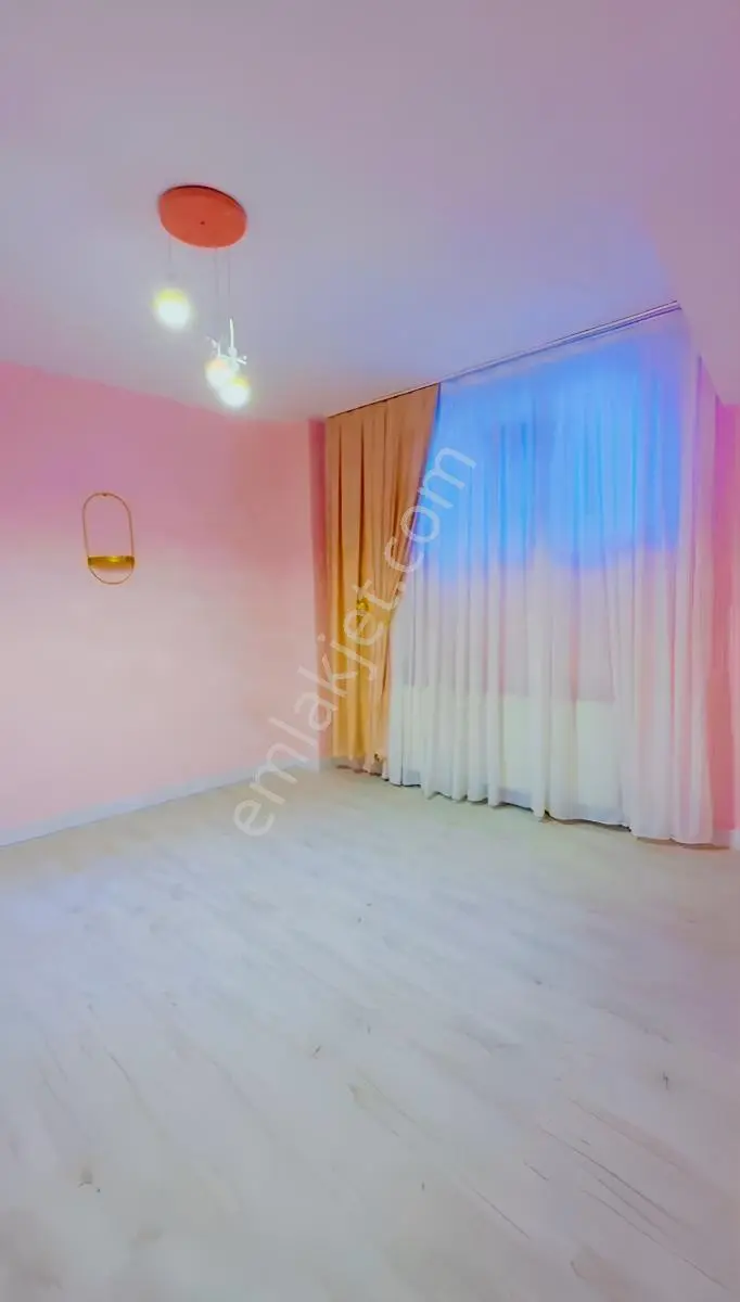 Esenyurt Merkez De Muhteşem Bahçe Katı — fotoğraf 20