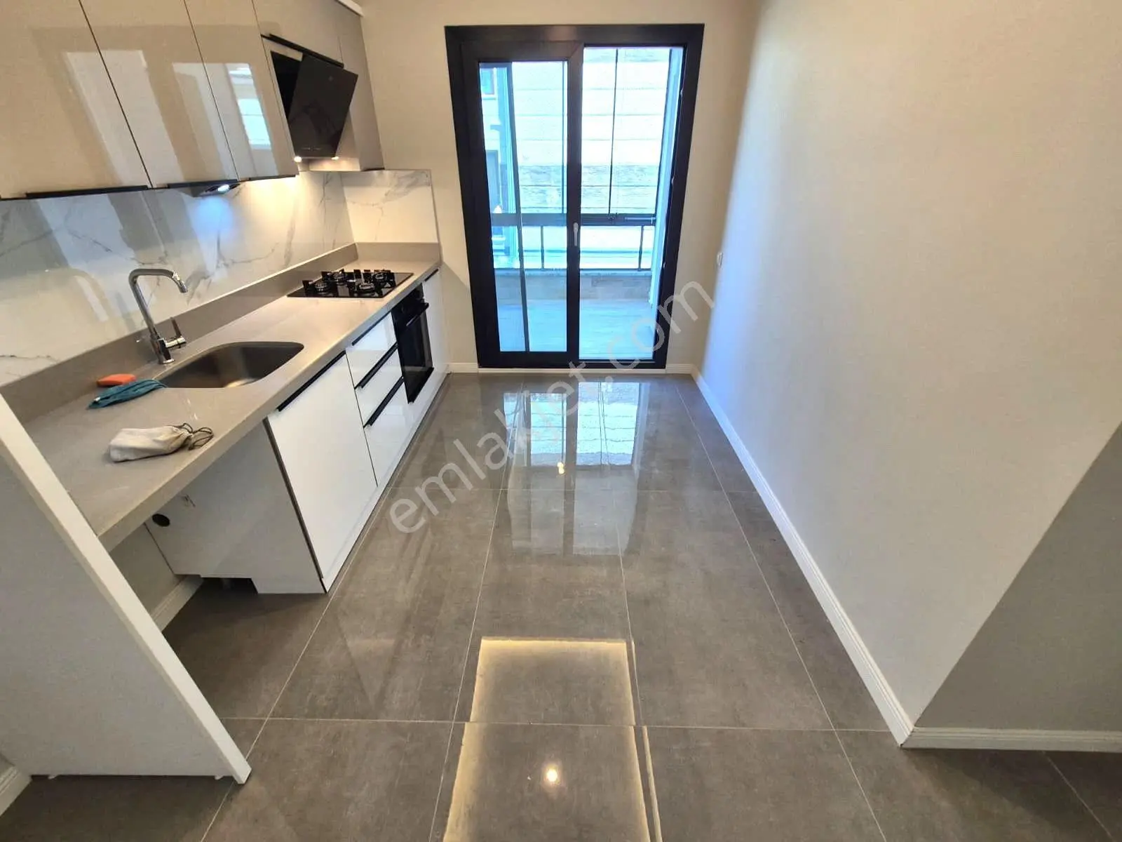 𝄞melodi'den Lux Yaşam İsteyene Elit Konumda Ayrı Mutfaklı Denize 300mt Cam Balkonlu 2+1 Daire — fotoğraf 10