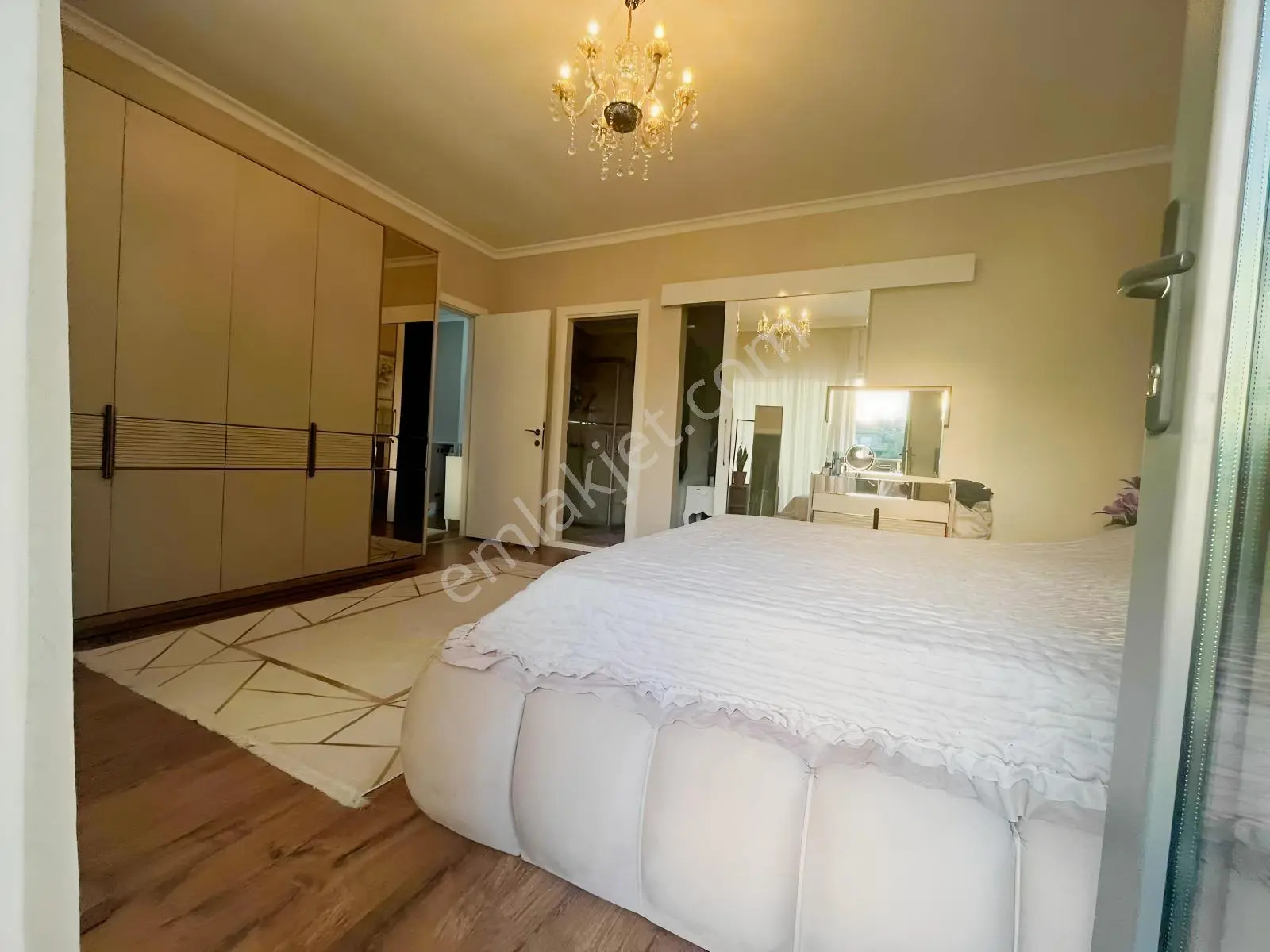 Konak Mahallesinde Satılık Ultra Lüx Dublex Daire — fotoğraf 8