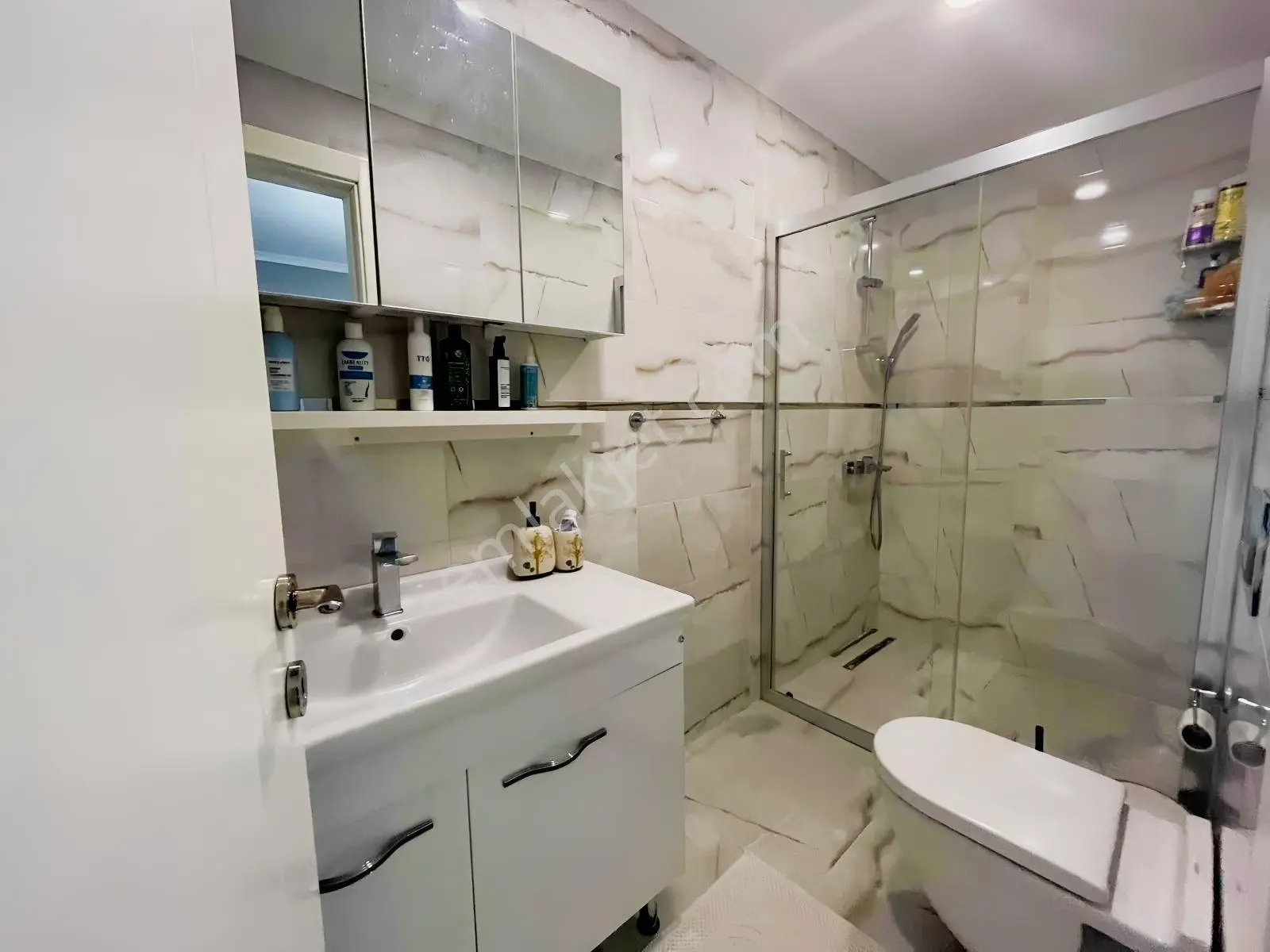 Konak Mahallesinde Satılık Ultra Lüx Dublex Daire — fotoğraf 22