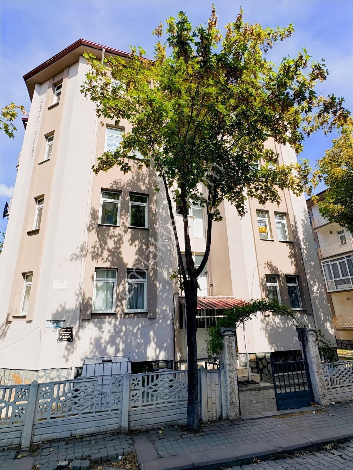 Özgü'den Sporkent'te Site İçi Arakat Yapılı 3+1 Daire — fotoğraf 22