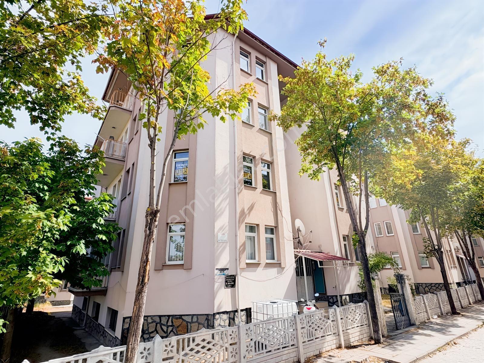 Özgü'den Sporkent'te Site İçi Arakat Yapılı 3+1 Daire — fotoğraf 23