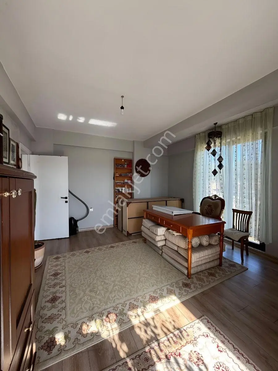 Yalova Akköyde Satılık Deniz Manzaralı 4 Katlı Müstakil Bina — fotoğraf 10