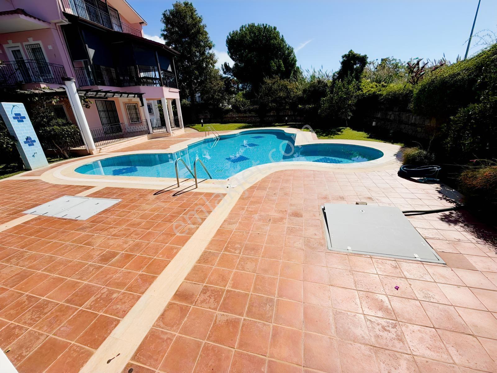 Fethiye Foça Çalış Plajda Satılık 2+1 Daire