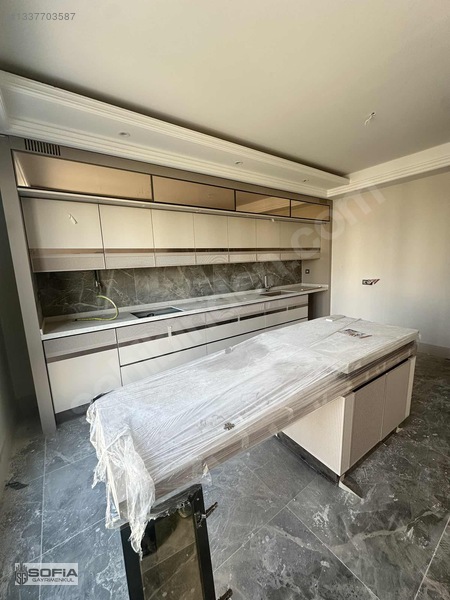 Sofia Gayrimenkulden Satılık 3+1 Daire — fotoğraf 3