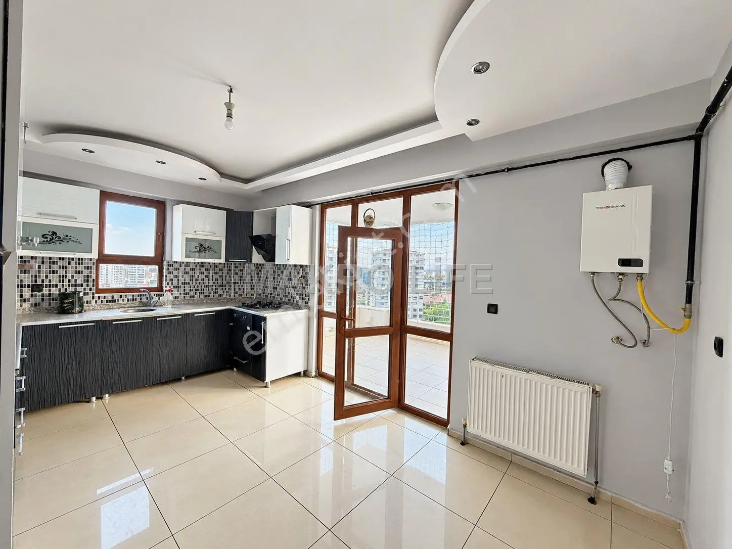 Acil!! Radison Otel Arkasında 3+1 Fırsat Dairemiz Satılıktır — fotoğraf 2
