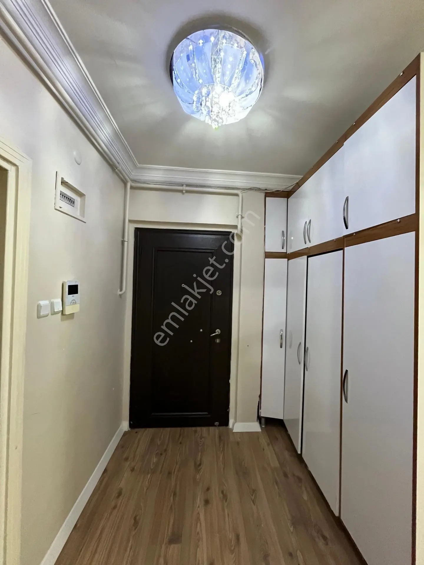 3+1 Güzelyalı 10-1katı Dgaz Kap.mutfak G.odası Geniş Kgb Cephe 185m2 Araç Takas Olur Hasarsız — fotoğraf 3