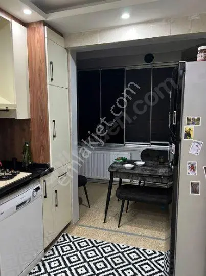 •⁠ ⁠3+1*güzelyal* Turgut Özal*9-9katı Dgaz *2banyo Kapalı Mutfak* Kgb Cephe 150m2 Hasarsız*site — fotoğraf 17