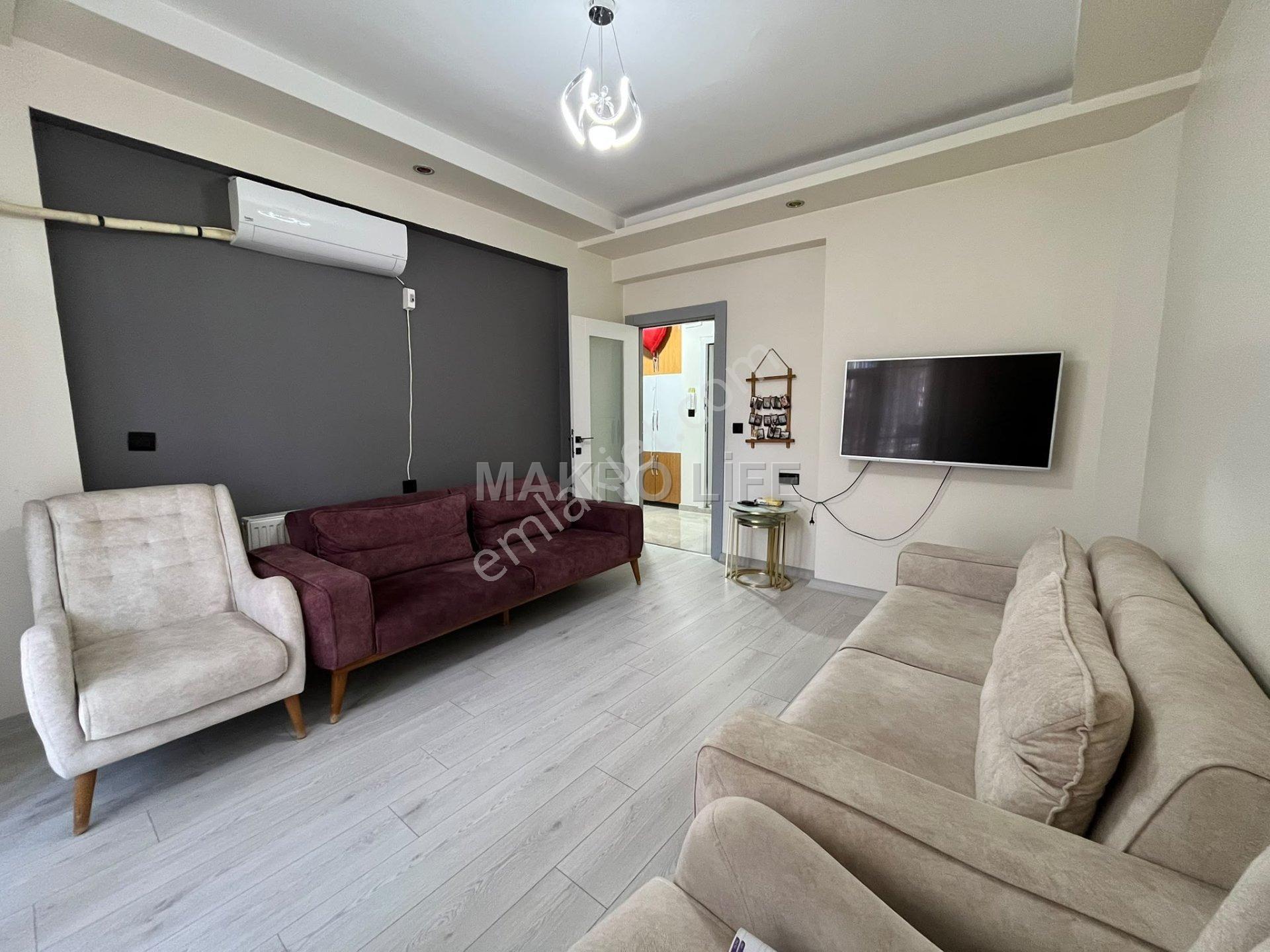 Bağcılar Nevroz Park Civarı 2+0 Satılık Daire