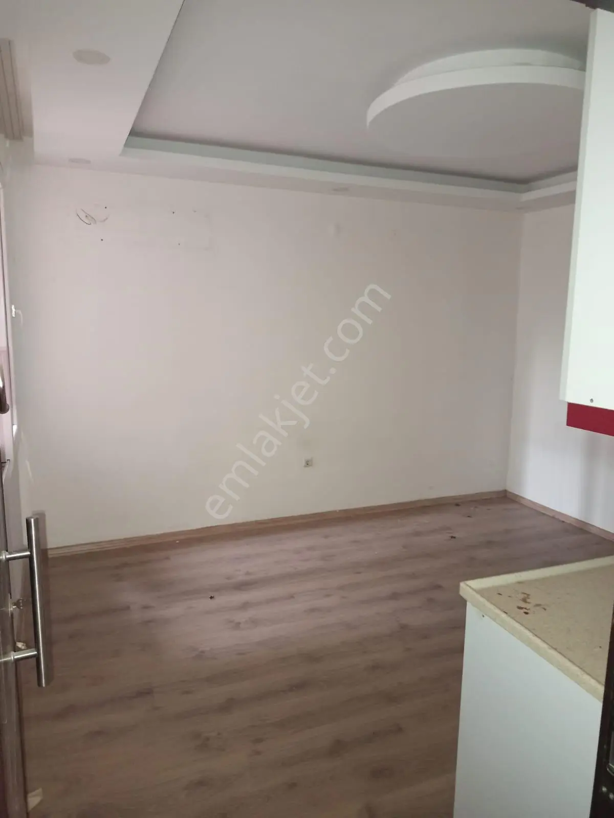 1+0 Beyazevler** 35yaş Zemin 4katlı Kat Mülkiyetli *direk Hasarsız *güney Cephe İskanlı — fotoğraf 12
