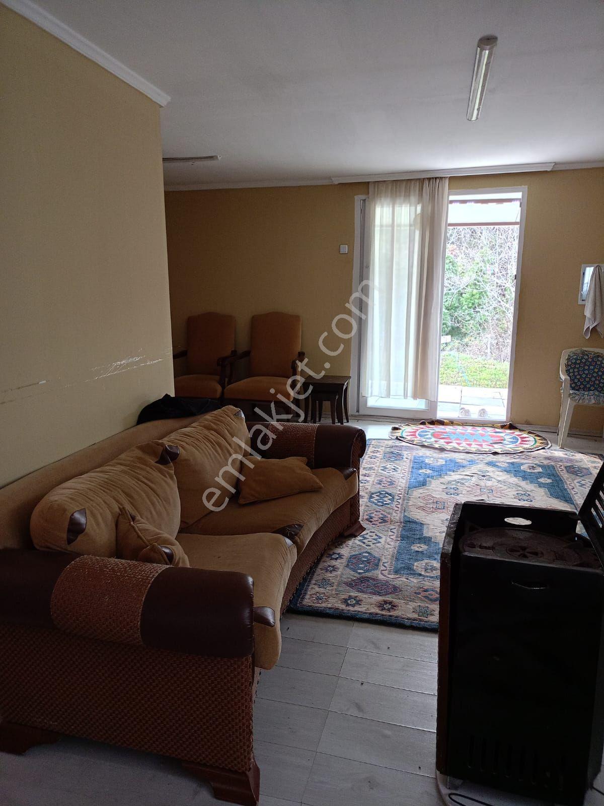 İçinde Evi Olan Bahçe — fotoğraf 11