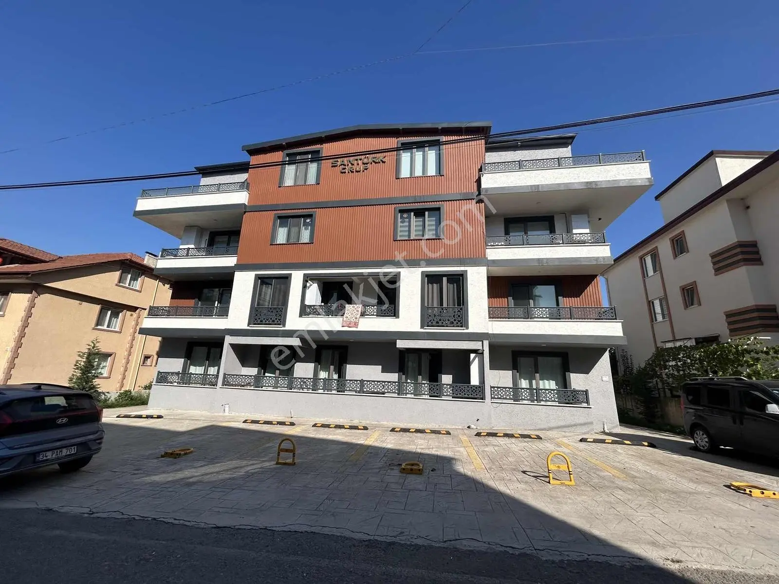 Başiskele Belediyesi Karşısı Teraslı 3+1 Çatı Dubleks Daire