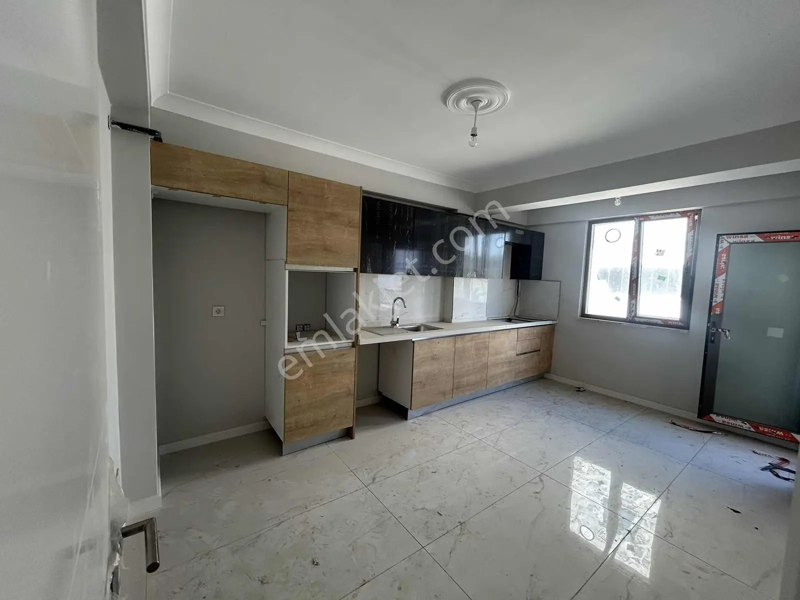 Başiskele Belediyesi Karşısı Teraslı 3+1 Çatı Dubleks Daire — fotoğraf 4